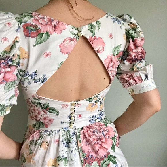 Vintage Cottagecore Floral Open Back Midi Dress 🌿 - Picture 10 of 17